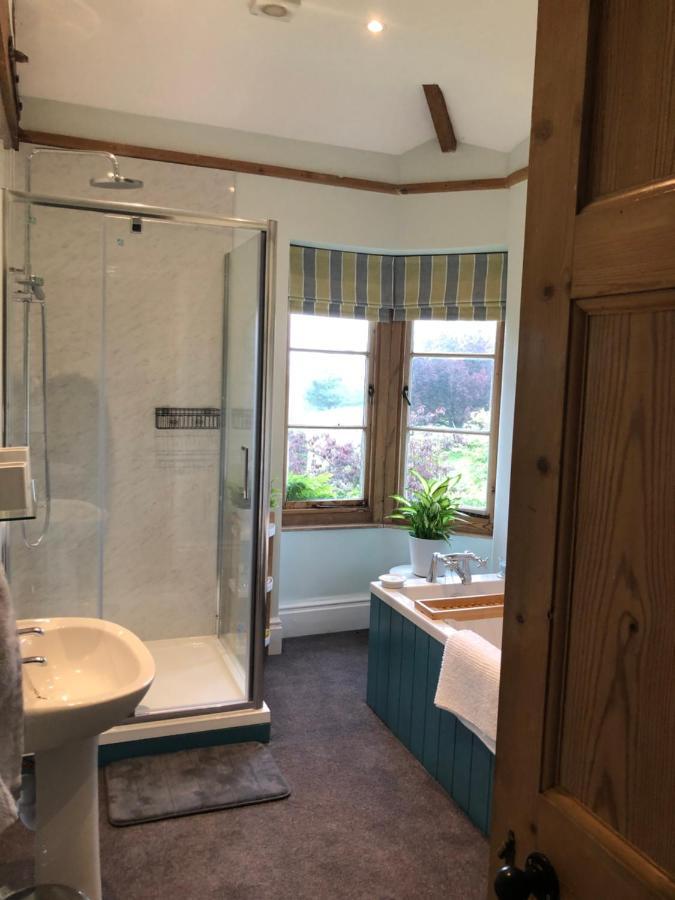 The Hollow Bed And Breakfast Great Longstone エクステリア 写真