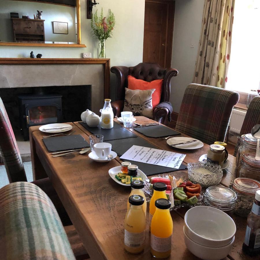 The Hollow Bed And Breakfast Great Longstone エクステリア 写真